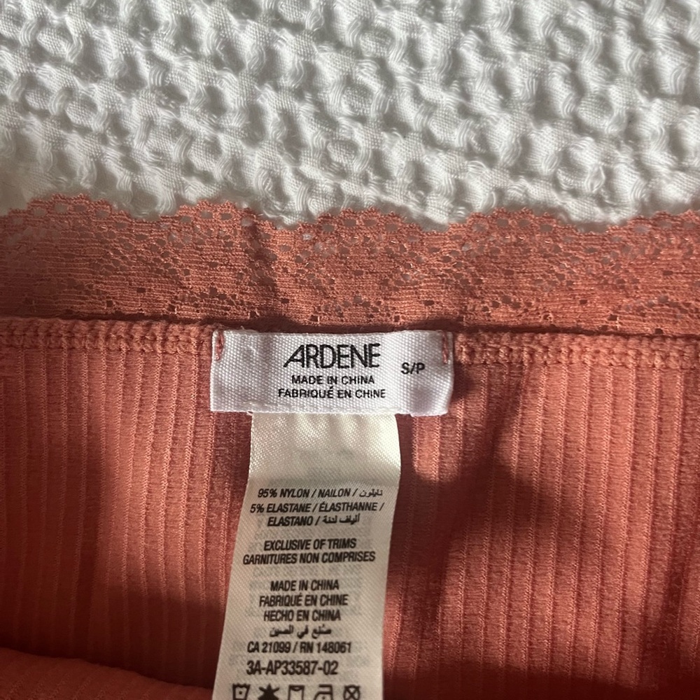 Ardene Coral Ribbed Crop Tank with Lace - Picture 2 of 2